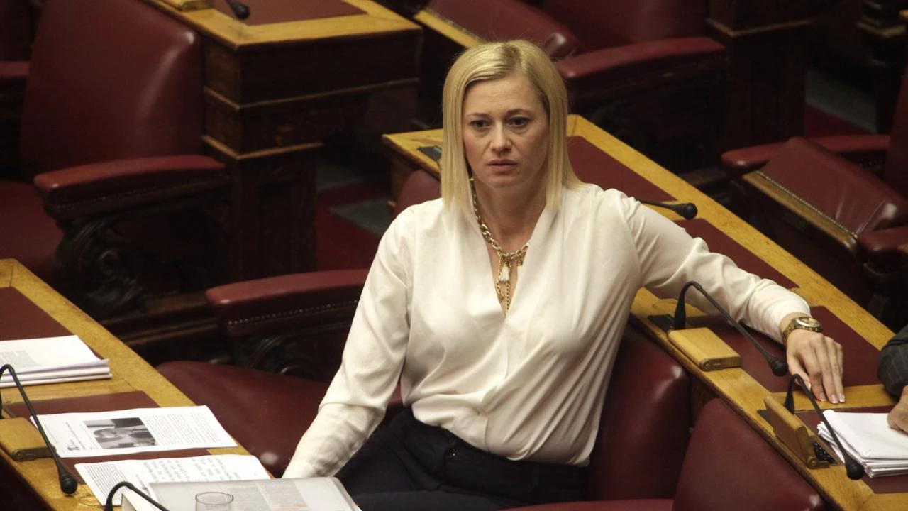 Ραχηλ Μακρή: Εθνομηδενιστές αυτοί που έφτιαξαν το ημερολόγιο στο Ρέθυμνο – Να κατονομαστούν